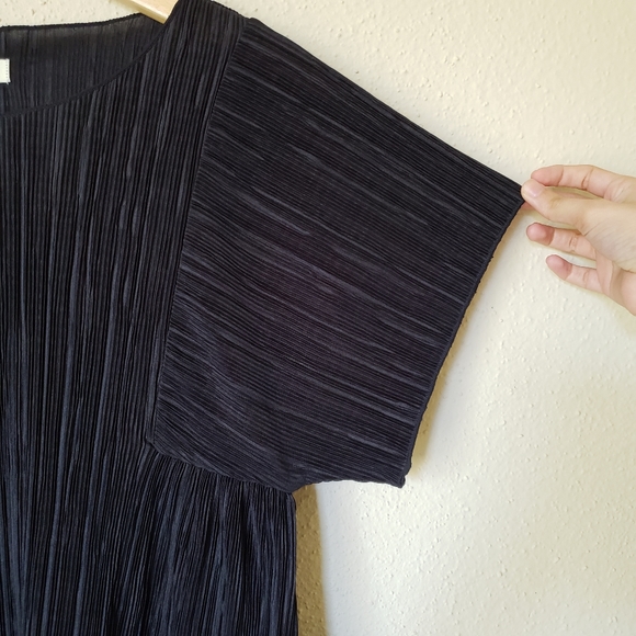 Madewell Texture and Thread Flowy Top in Black - Picture 5 of 6